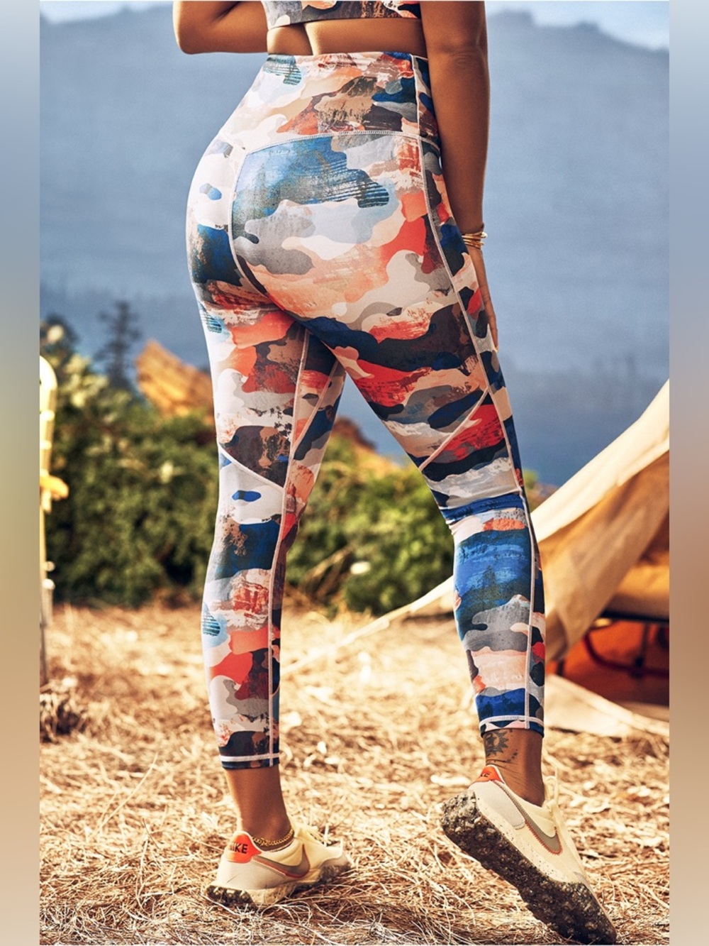 Fabletics Anywhere Motion365 Ultra High-Waisted 7/8 Leggings Camouflage Multi